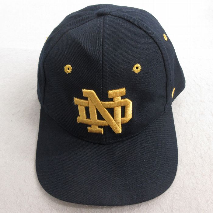 【商品番号】 nc25061360 【商品名】 中古 キャップ ND 刺繍 黒 【表記サイズ】 7 1/8 【実寸サイズ】 頭周り56cm 深さ12cm 【素材】 コットン100% 【程度】 A 【コ